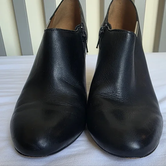 Coach Black Leather Womens High Heeled Booties Size 9.5 - Picture 4 of 11